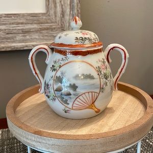 Beautiful Antique Japanese Kutani/Satsuma Sugar Bowl